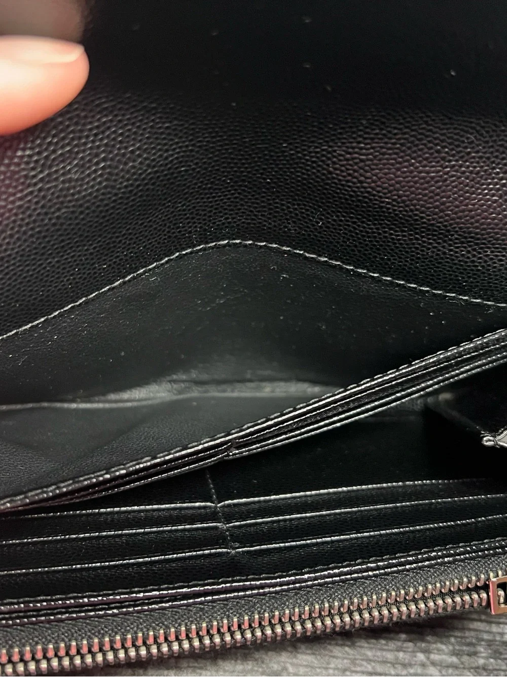 Authentic Saint Laurent Black Grain De Poudre Stud Marquage Wallet w/ COA - Picture 5 of 10